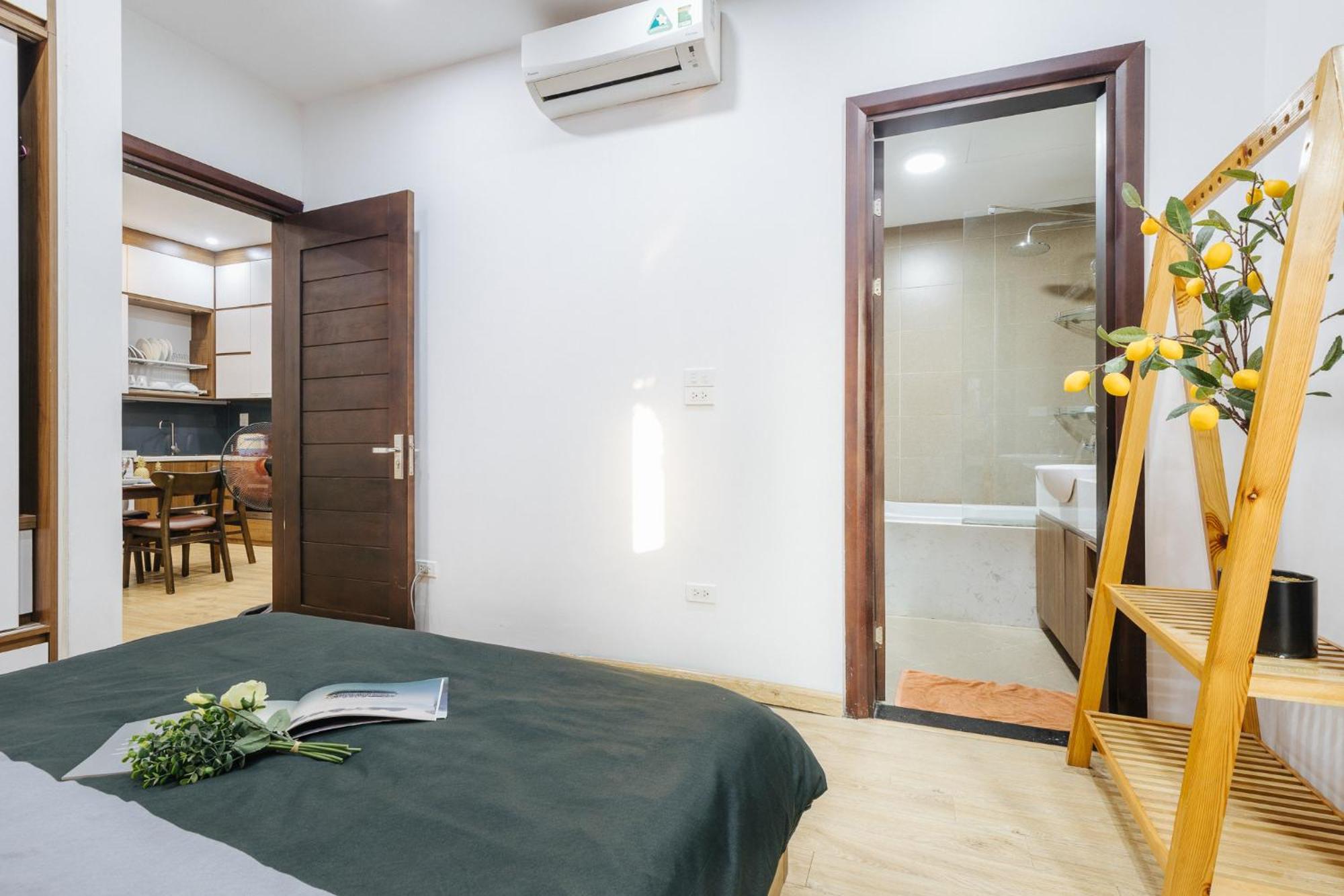 M Apartment Lakeside - Cara Rustic Hanoi Esterno foto