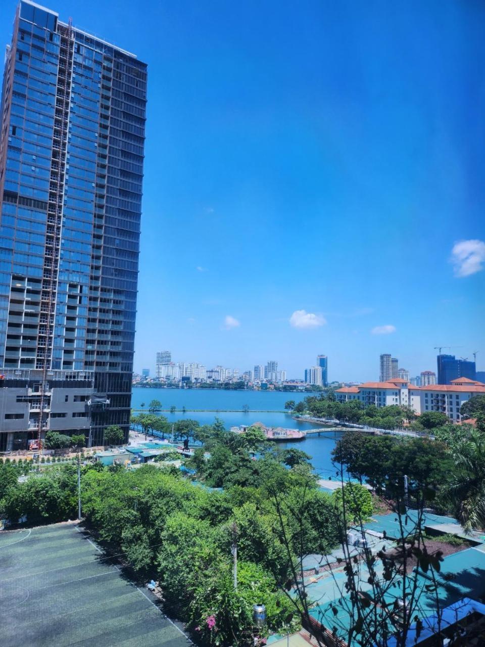 M Apartment Lakeside - Cara Rustic Hanoi Esterno foto