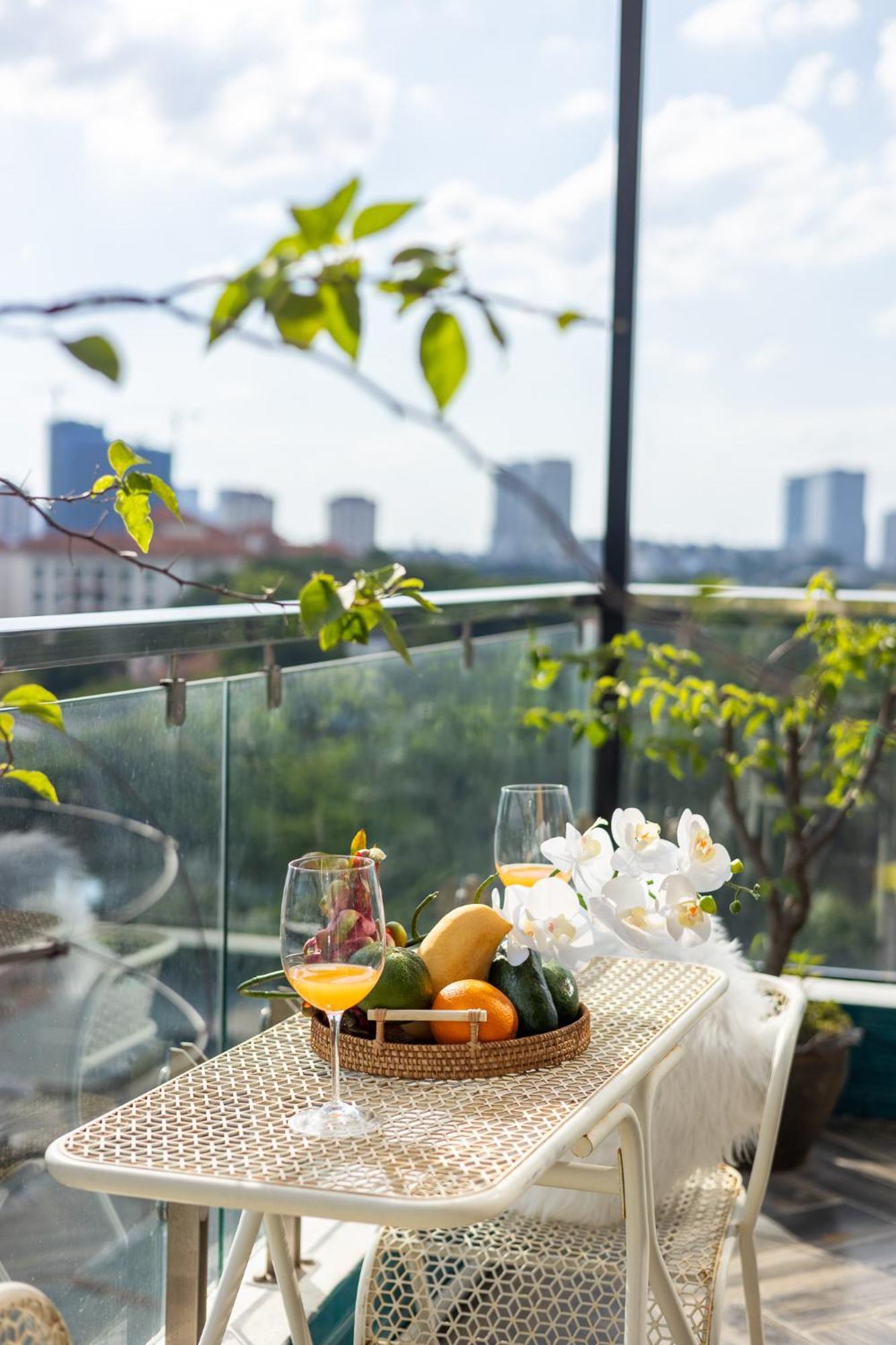 M Apartment Lakeside - Cara Rustic Hanoi Esterno foto